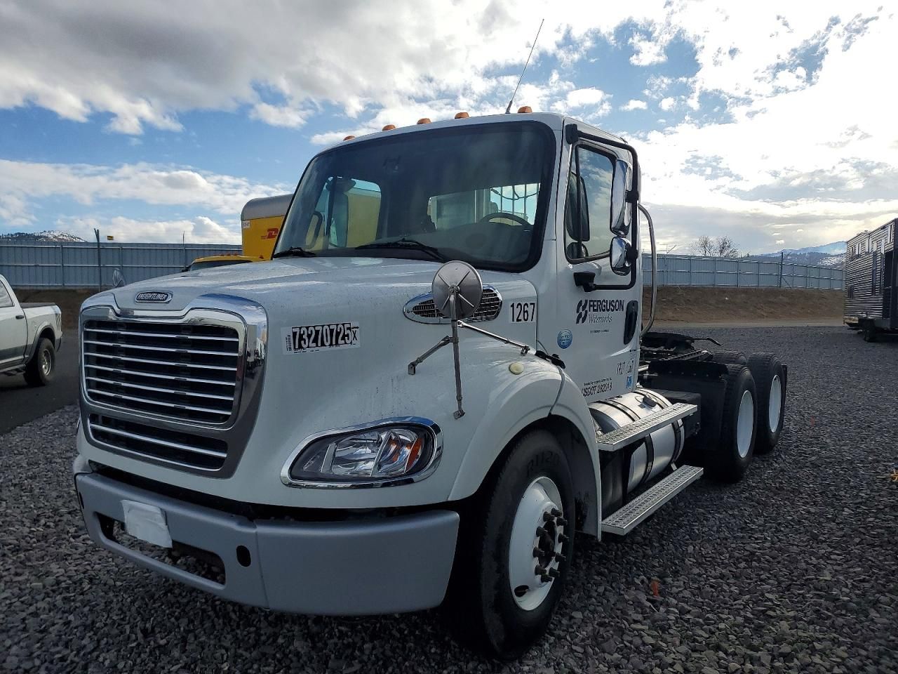 2014 Freightliner Business Class M2 Semi Truck