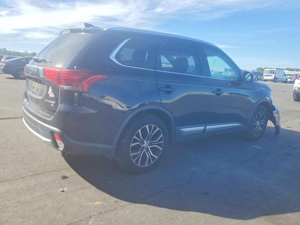 2017 Mitsubishi Outlander se