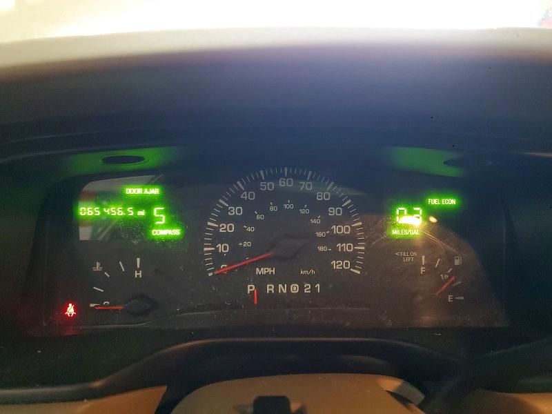 2002 Lincoln Town car Signature