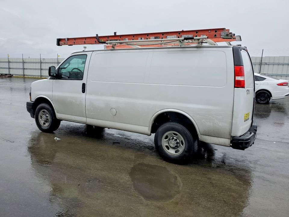 2022 Chevrolet Express G2500