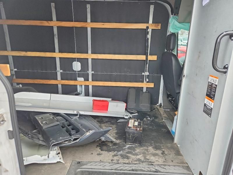 2023 Ford Transit T-250