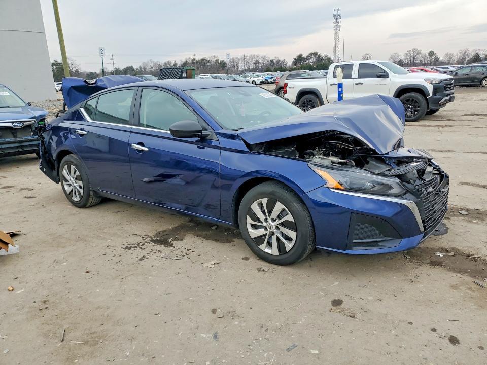 2024 Nissan Altima 2.5 s