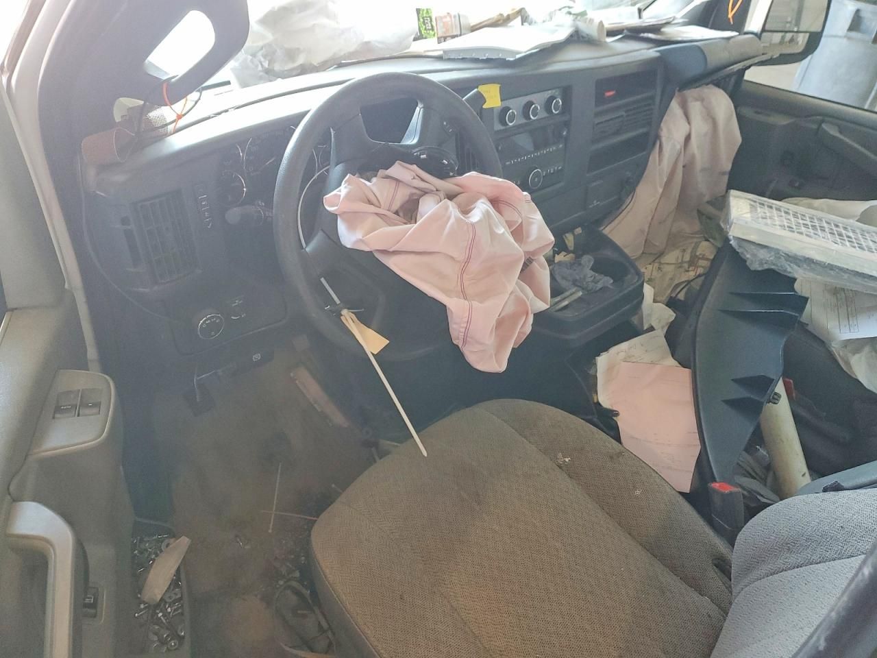 2017 Chevrolet Express 2500 Cargo Delivery van