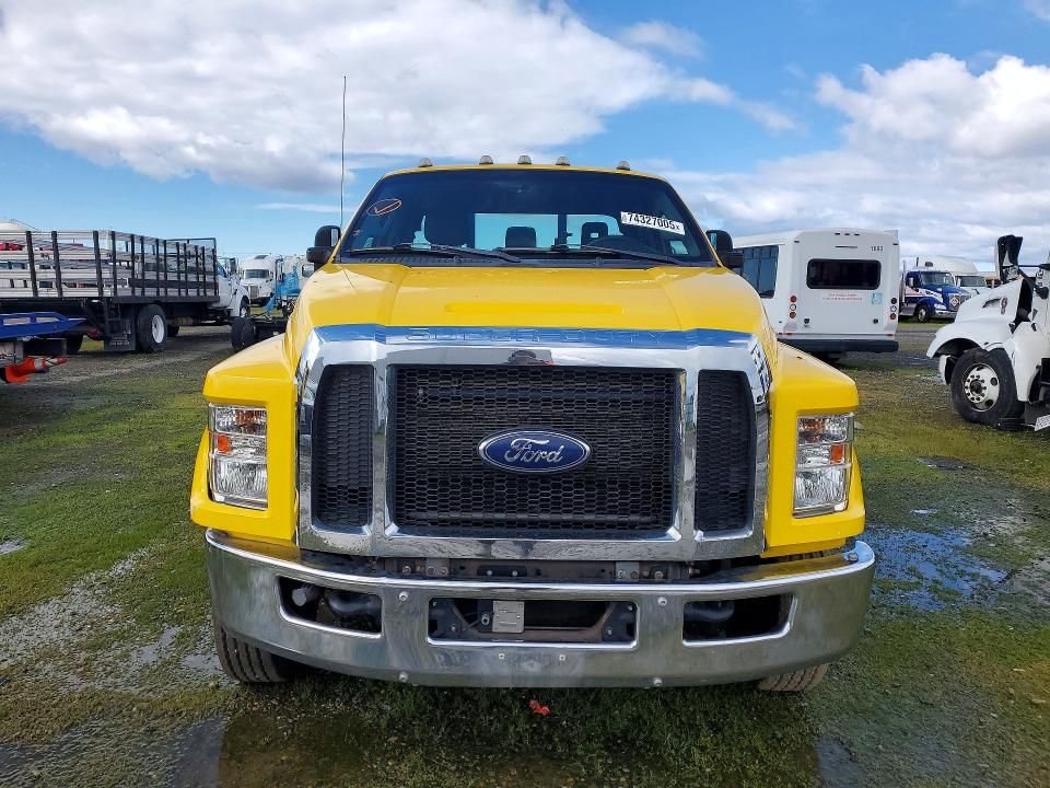 2019 Ford F650 Super Duty Rollback Truck