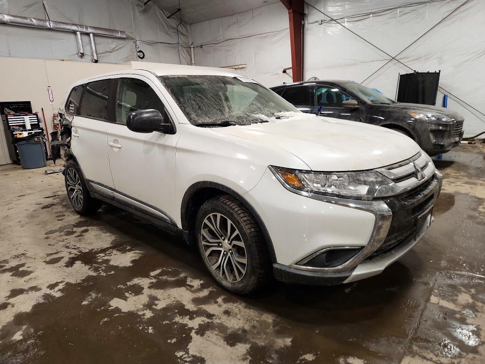 2017 Mitsubishi Outlander es