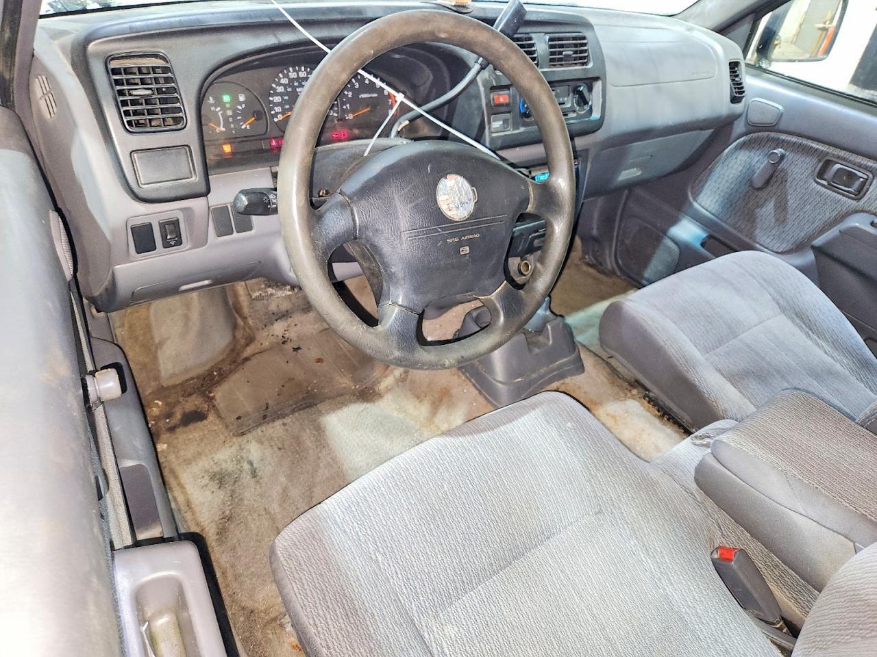 2000 Niss Frontier