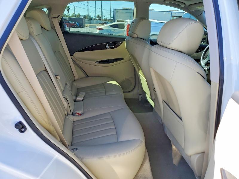 2017 Infinity Qx50