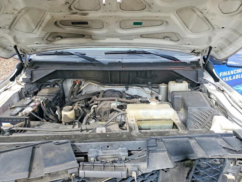 2019 Nissan NV 2500 S