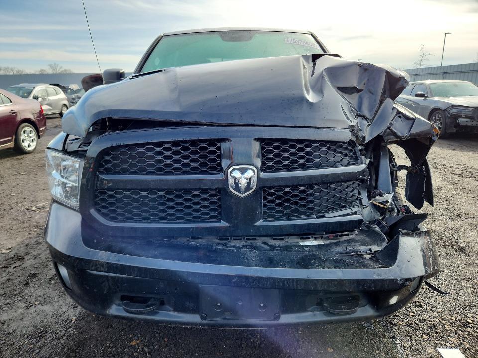 2015 Dodge Ram 1500 slt