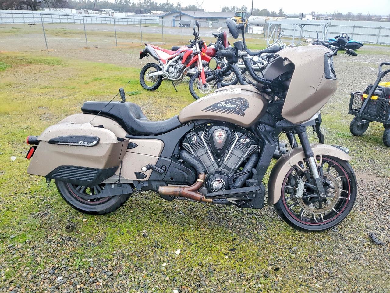 2020 Indian Motorcycle Co. Challenger Dark Horse