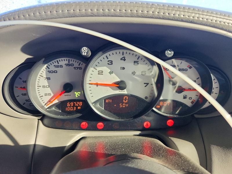 2000 Porsche 911 Carrera 2