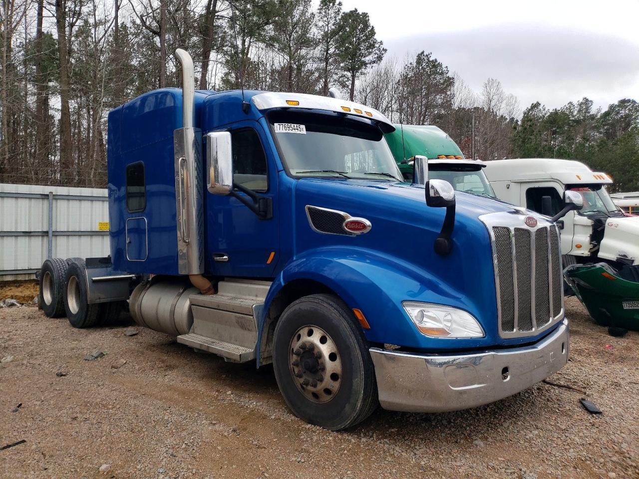 2020 Peterbilt 579 Semi Truck