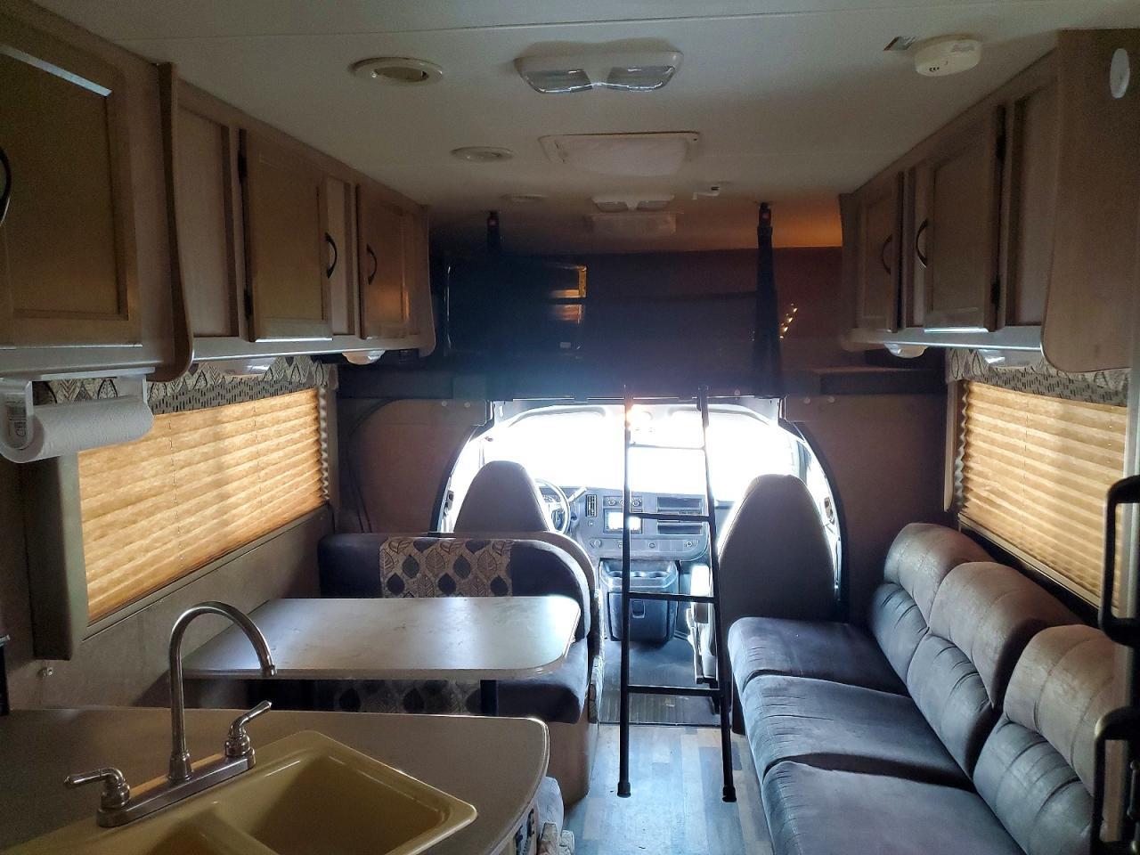 2014 Chevrolet Coachman rv