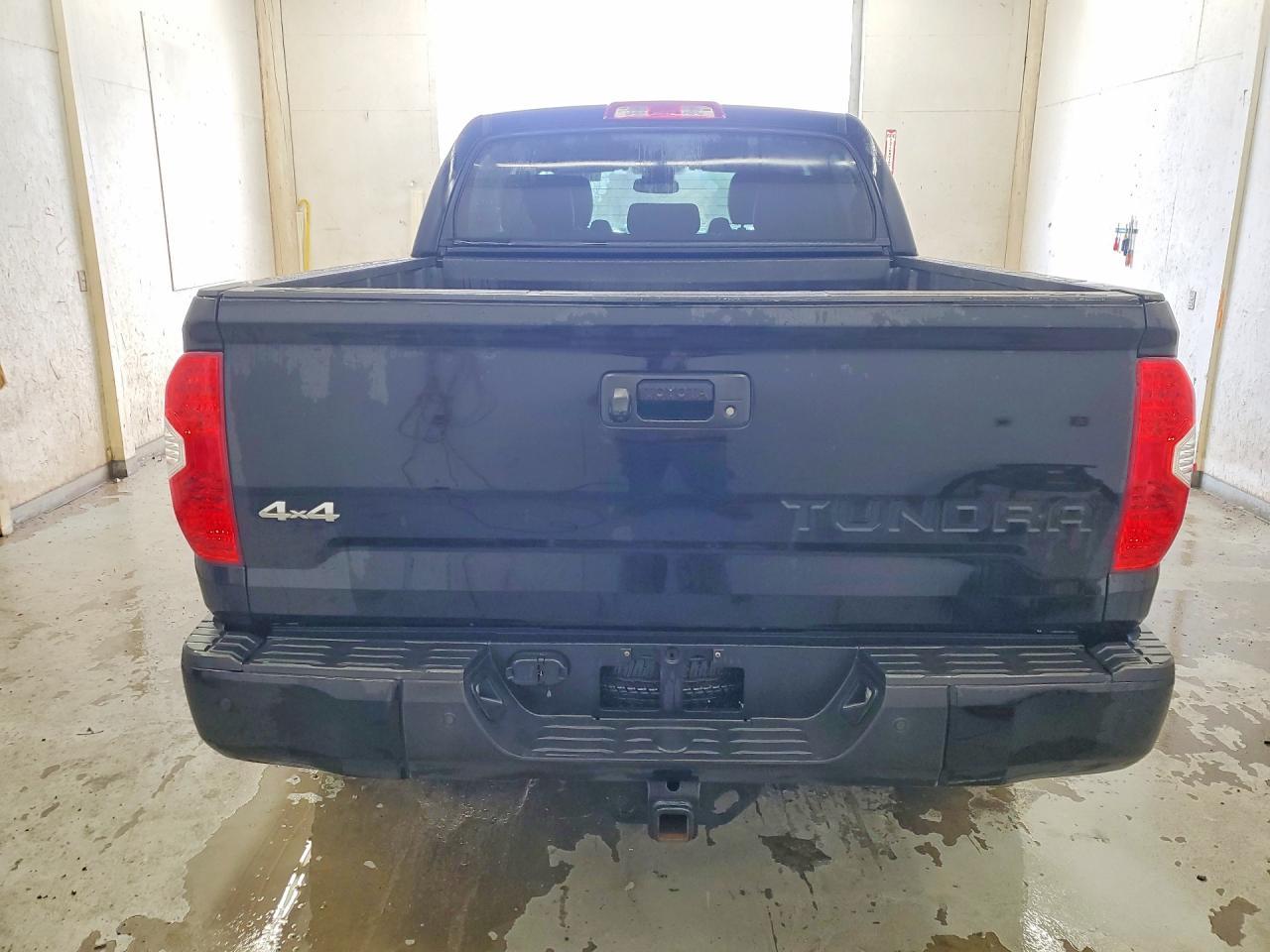 2016 Toyota Tundra SR5