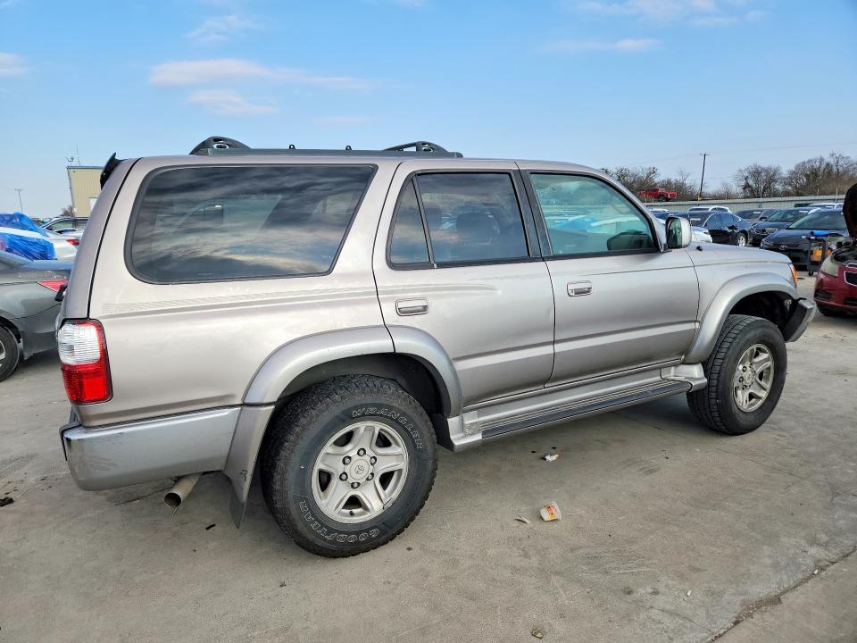 2002 Toyota 4runner SR5
