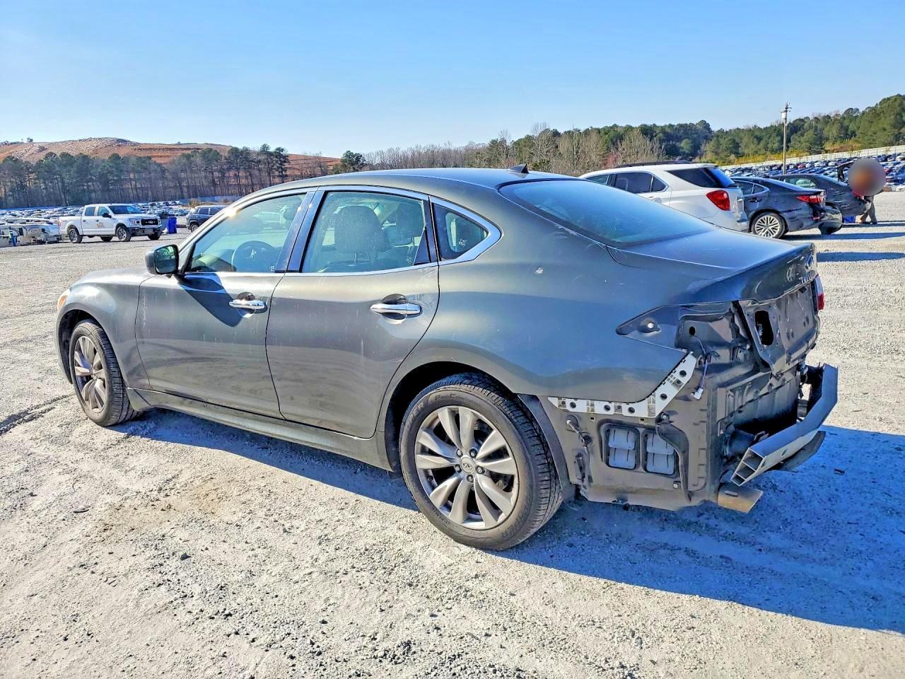 2011 Infiniti M37 x