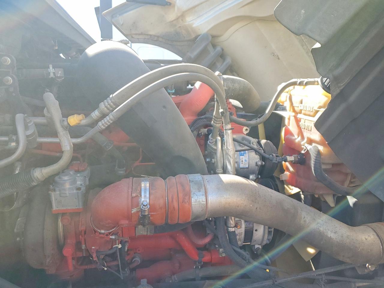 2020 International LT625 Semi Truck