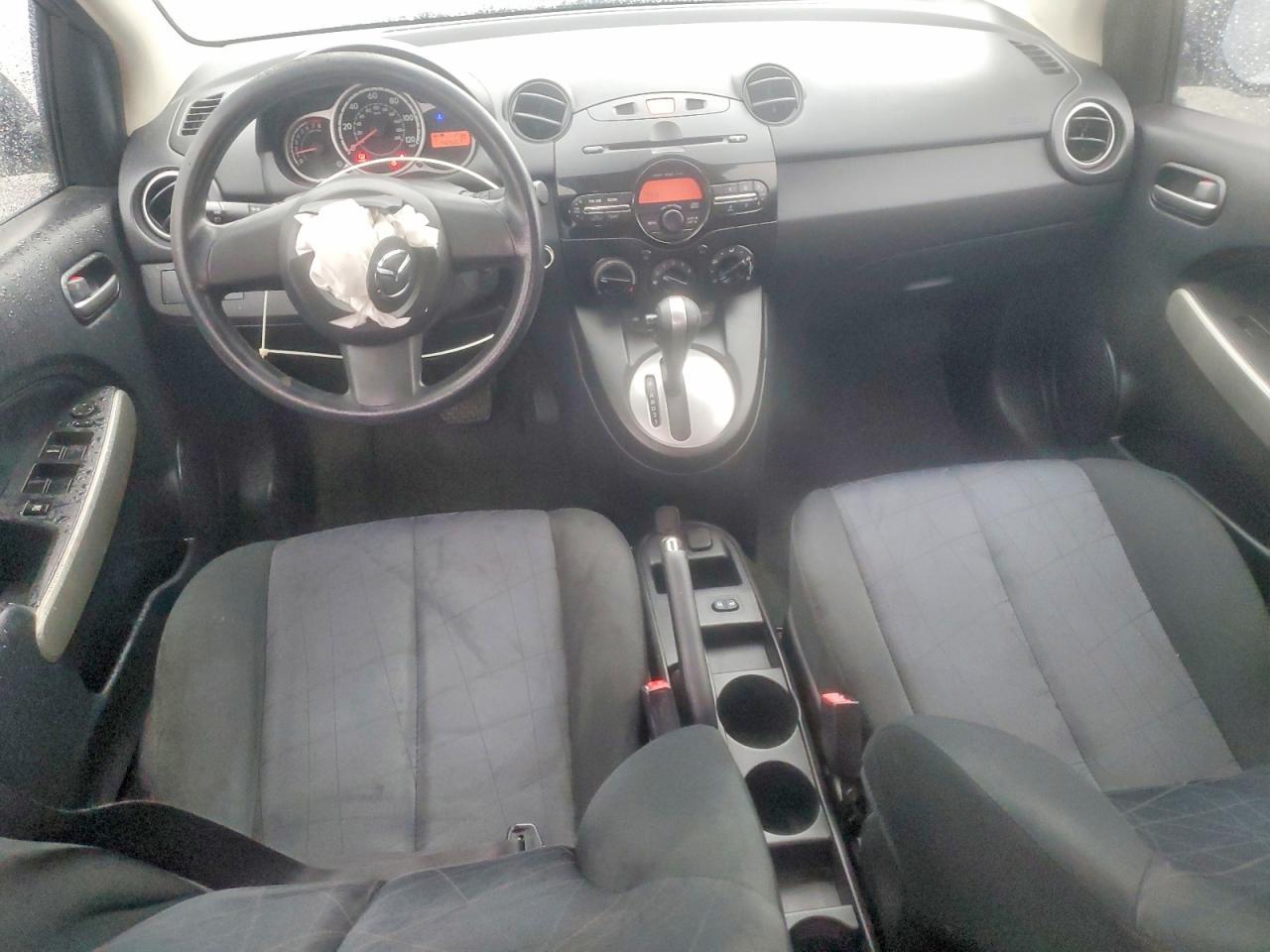 2014 Mazda 2 Sport
