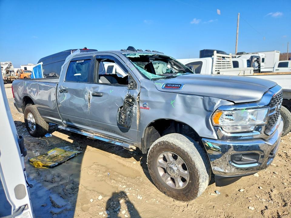 2023 Dodge Ram 3500 big Horn