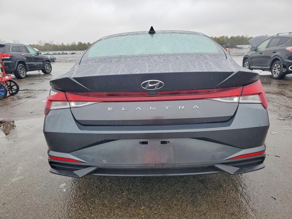 2021 Hyundai Elantra se