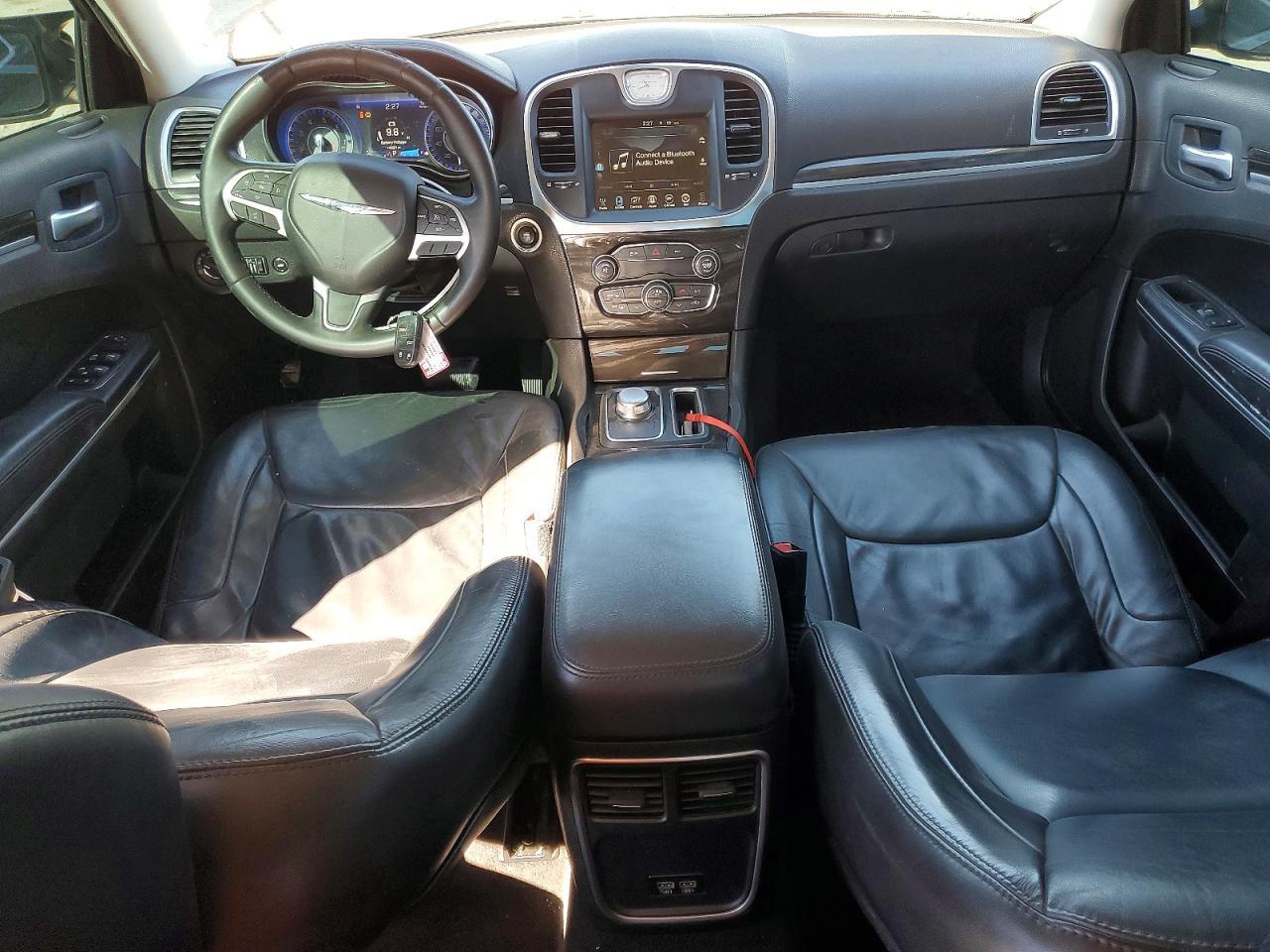 2015 Chrysler 300 Limited