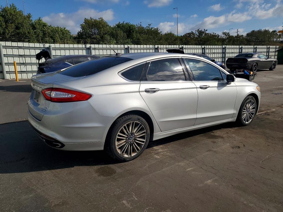 2015 Ford Fusion se
