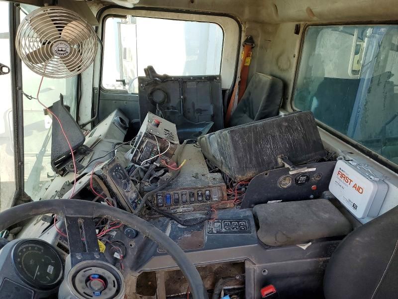 2009 Mack Mru600 Refuse Truck