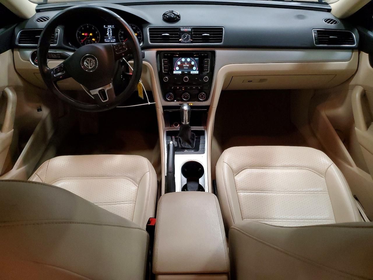 2013 Volkswagen Passat se