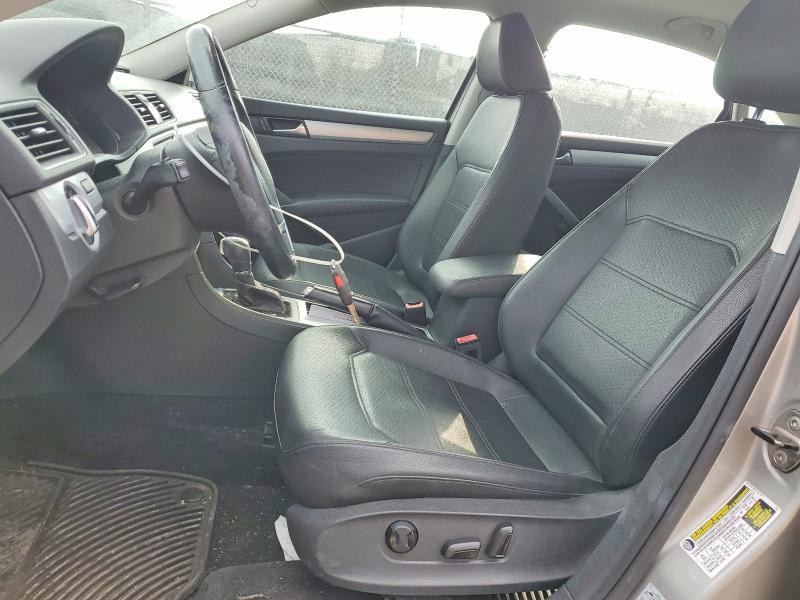 2012 Volkswagen Passat se