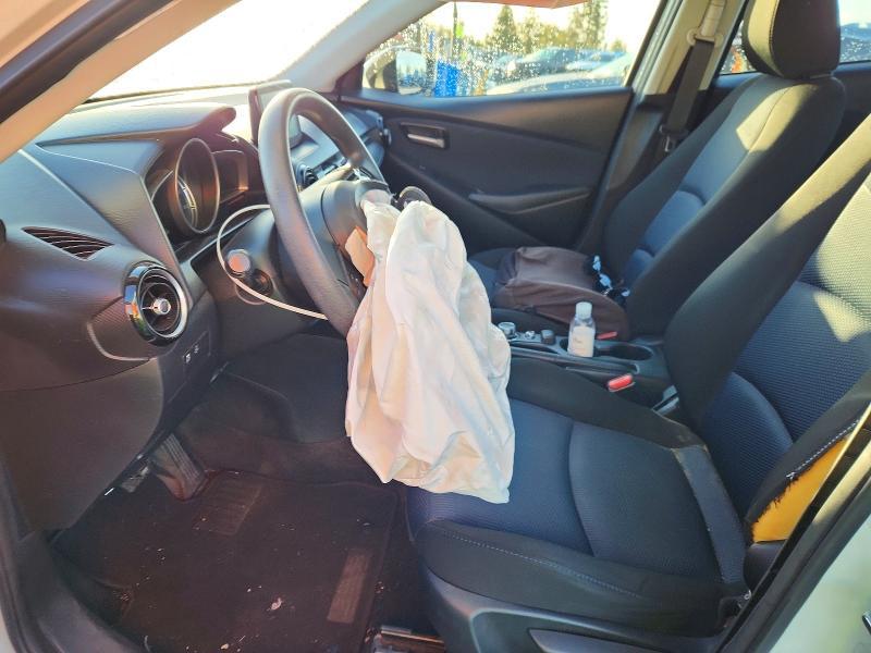 2020 Toyota Yaris Hatchback le