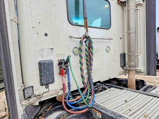 2018 Peterbilt 579