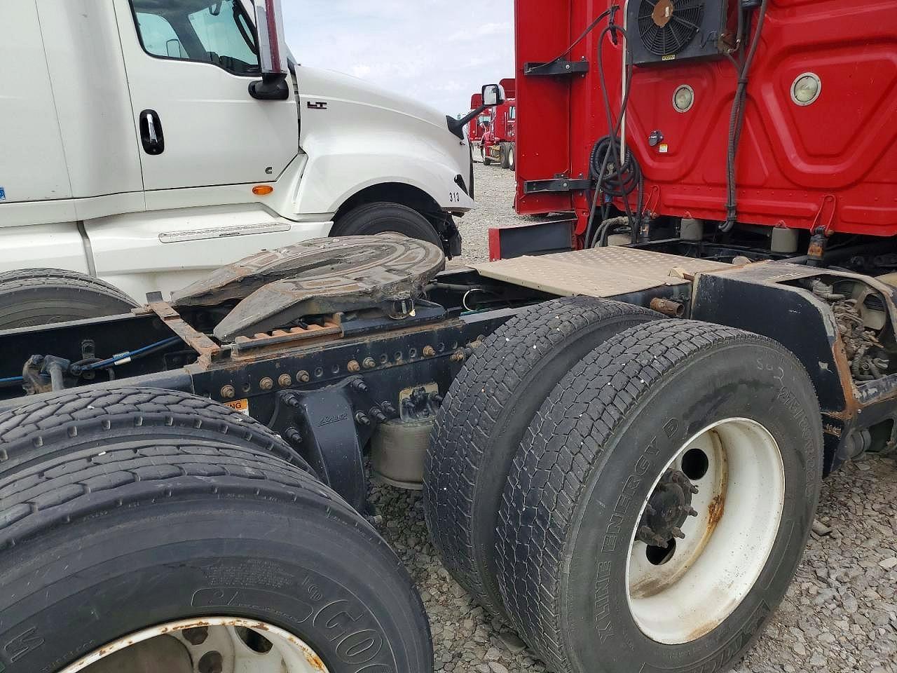 2018 Freigliner 2018 Freightliner Cascadia 125 Semi Truck