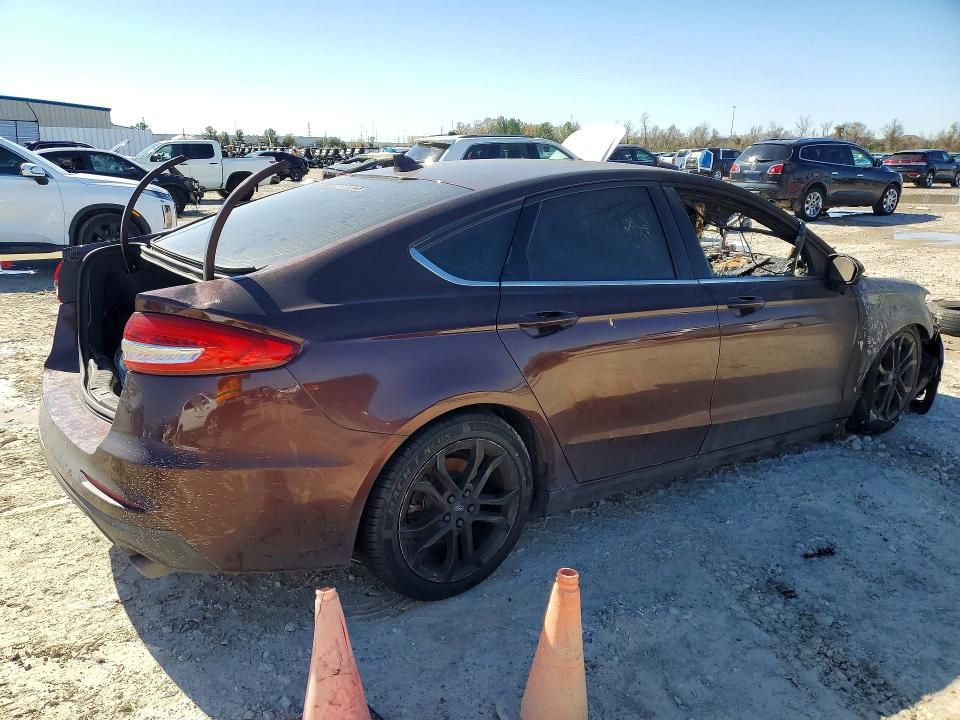 2019 Ford Fusion se