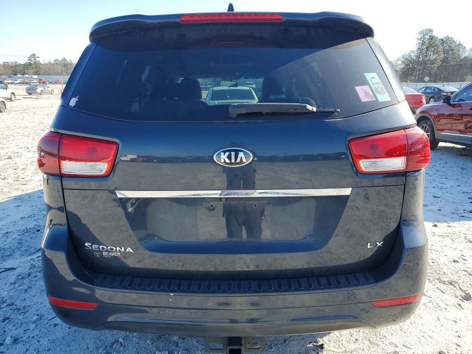2016 KIA Sedona lx