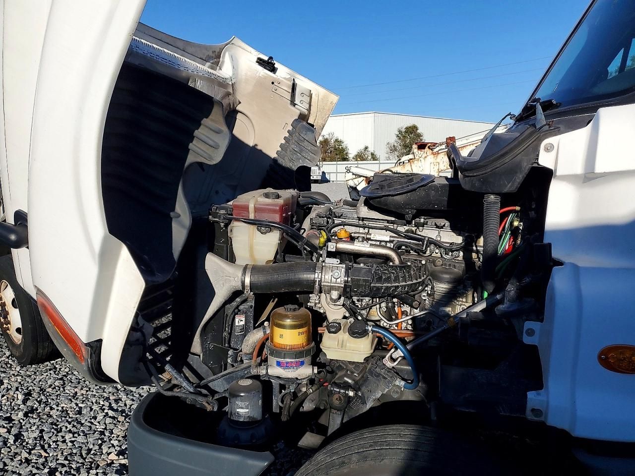 2016 Freightliner Cascadia 125 Semi Truck
