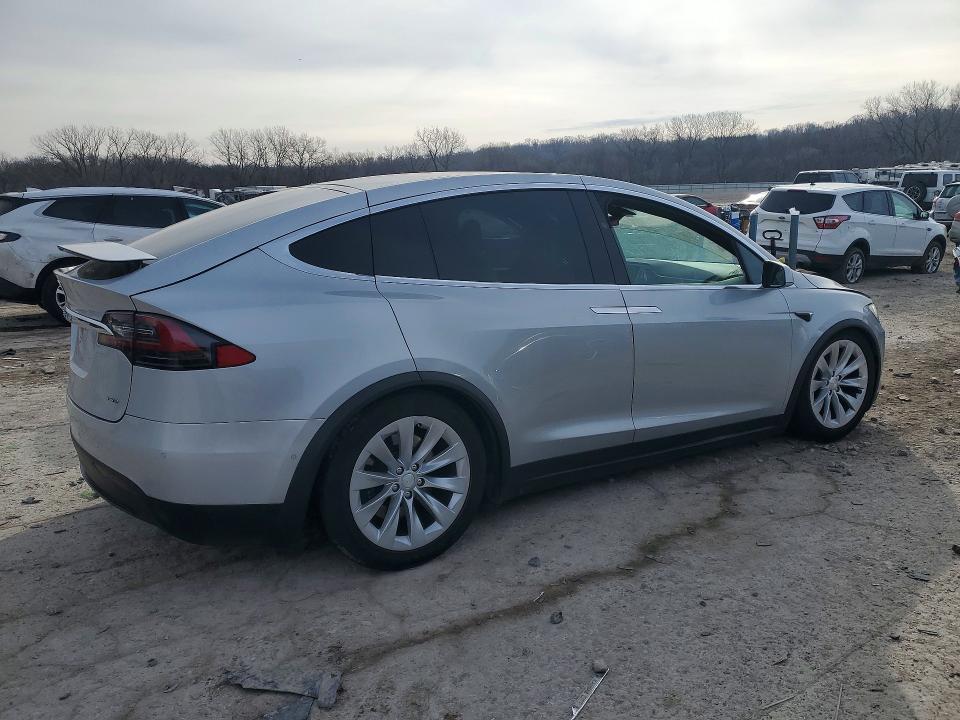2017 Tesla Model x