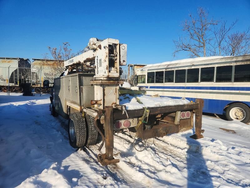 2004 Ford F550 Super Duty