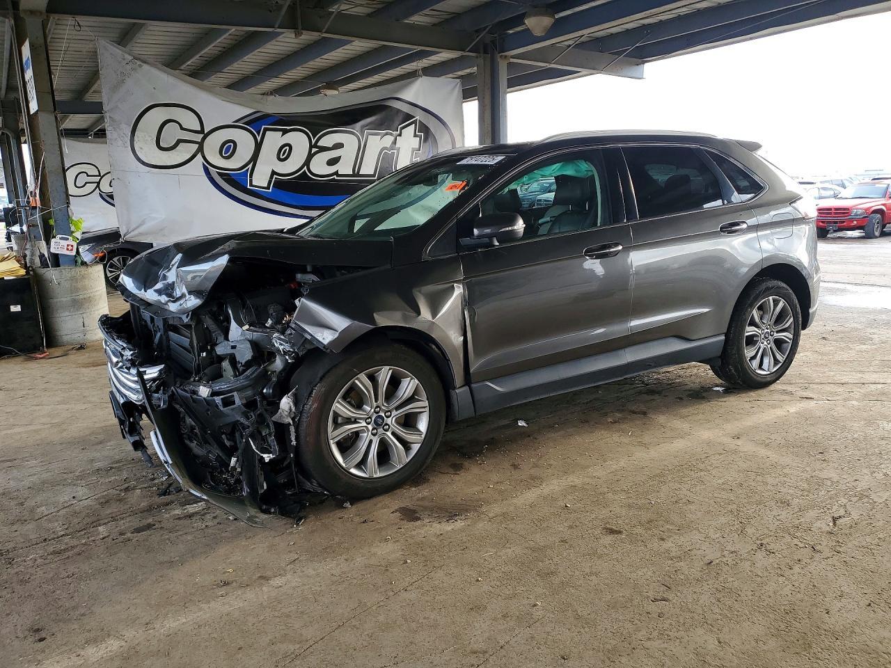 2019 Ford Edge Titanium