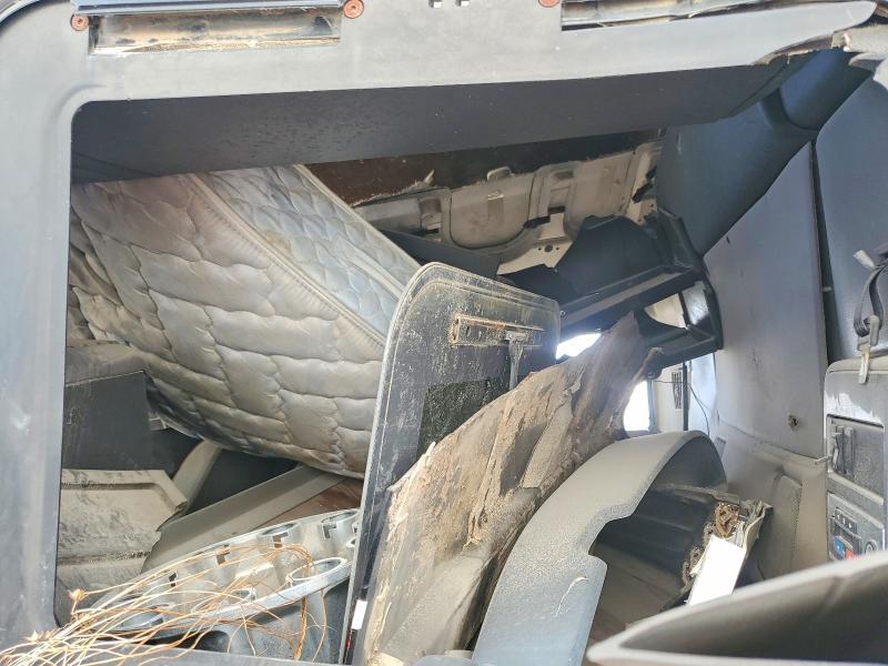 2014 International LF517 Semi Truck