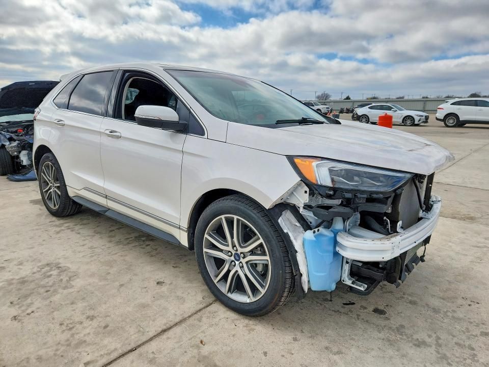2019 Ford Edge Titanium