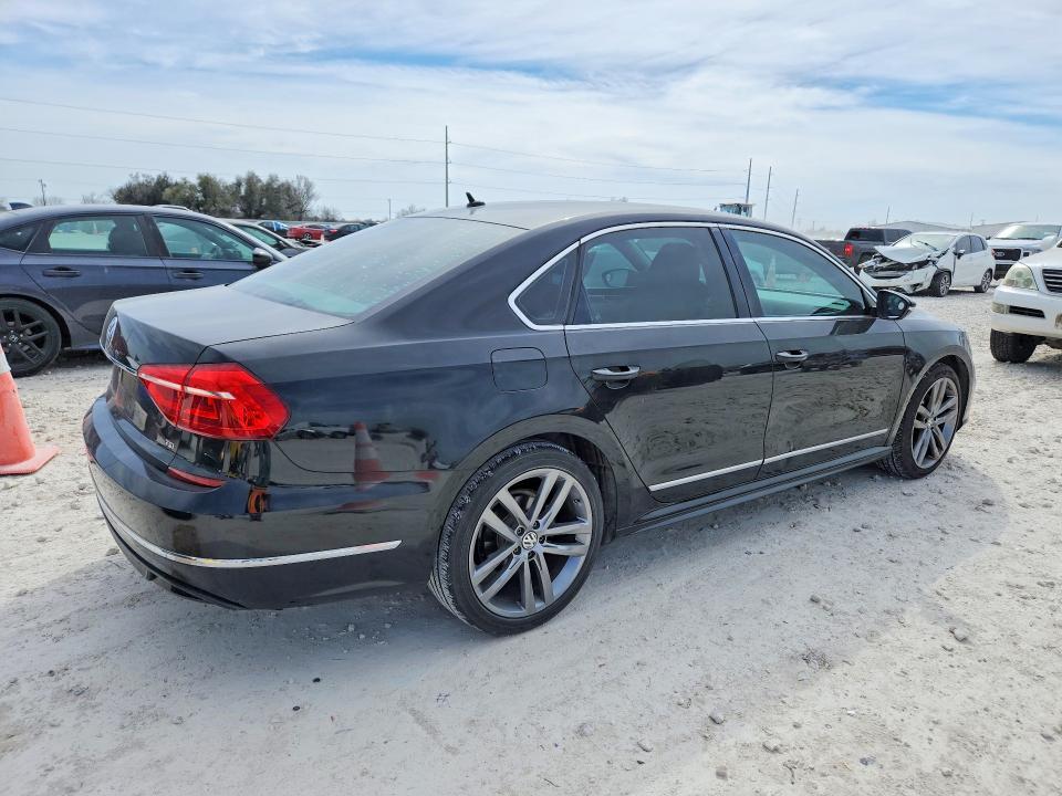 2016 Volkswagen Passat s