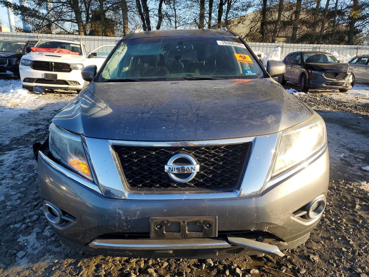 2016 Nissan Pathfinder s