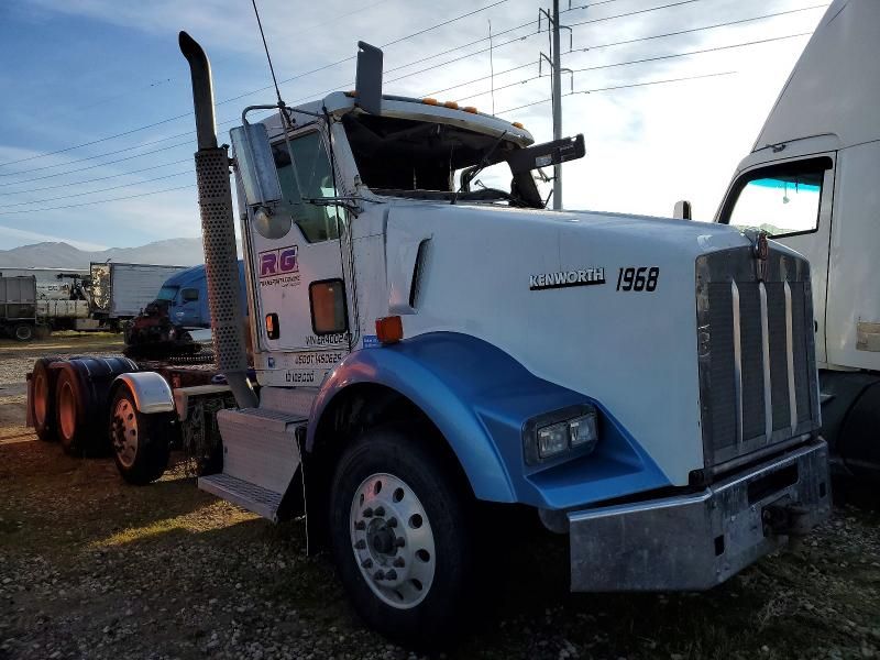 2014 Kenworth T800-Semi Truck
