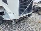 2014 Volvo VNL Semi Truck