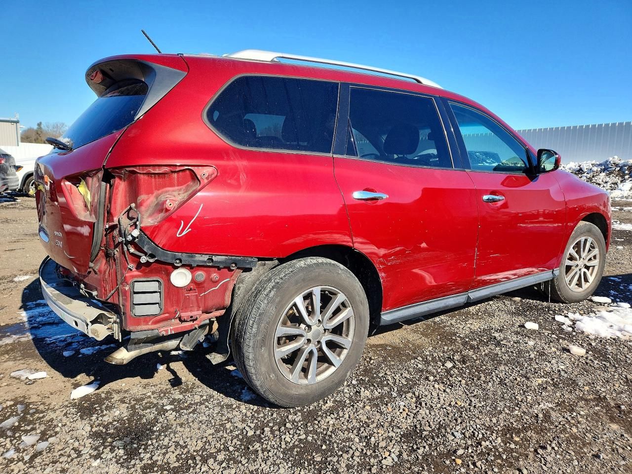 2016 Nissan Pathfinder s