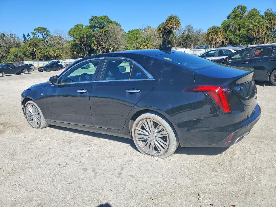 2022 Cadillac CT4 Premium Luxury