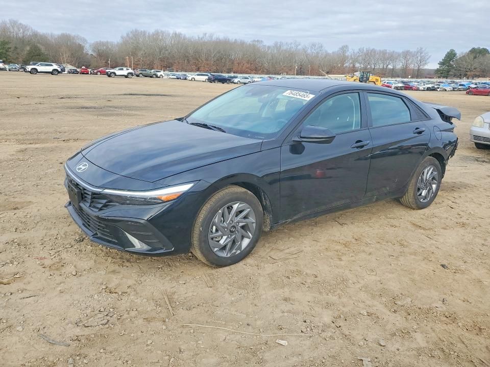 2025 Hyundai Elantra Blue