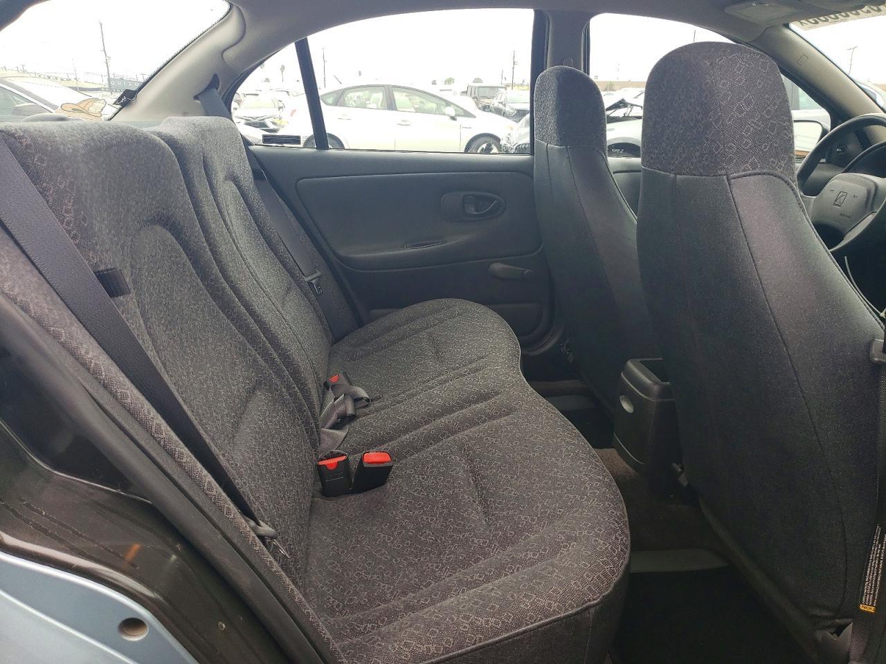2002 Saturn SL1