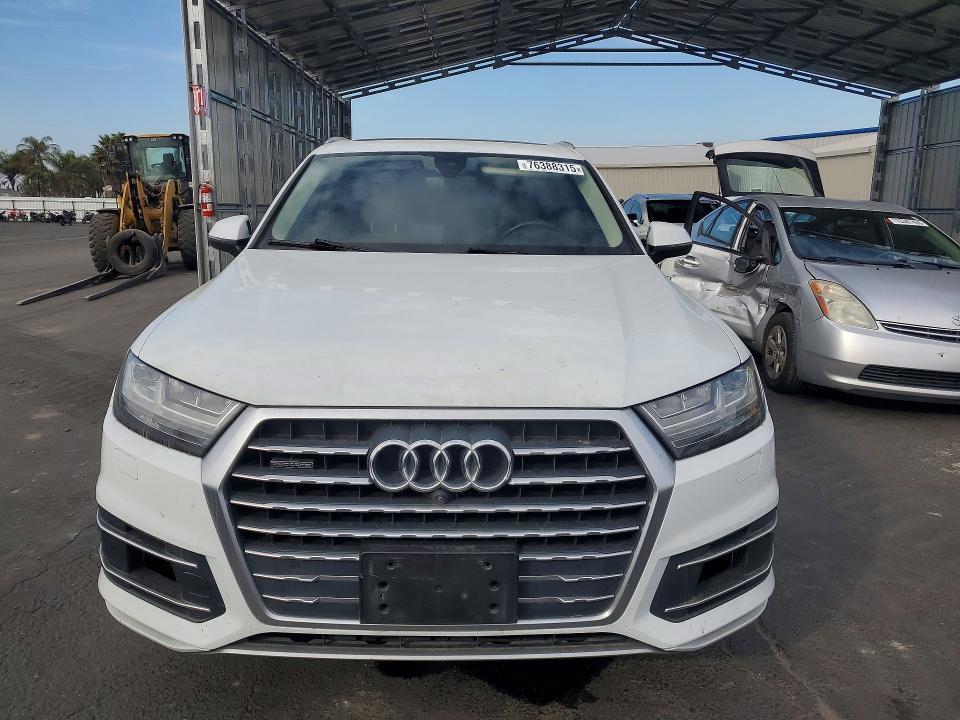 2018 Audi Q7 Premium Plus