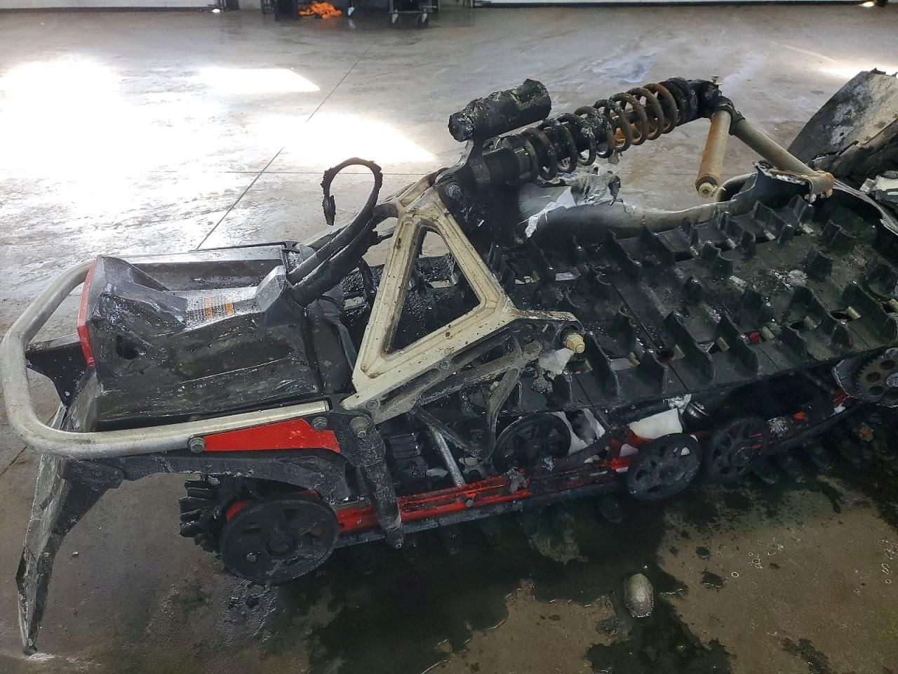 2015 Polaris 2015 POL Aness King